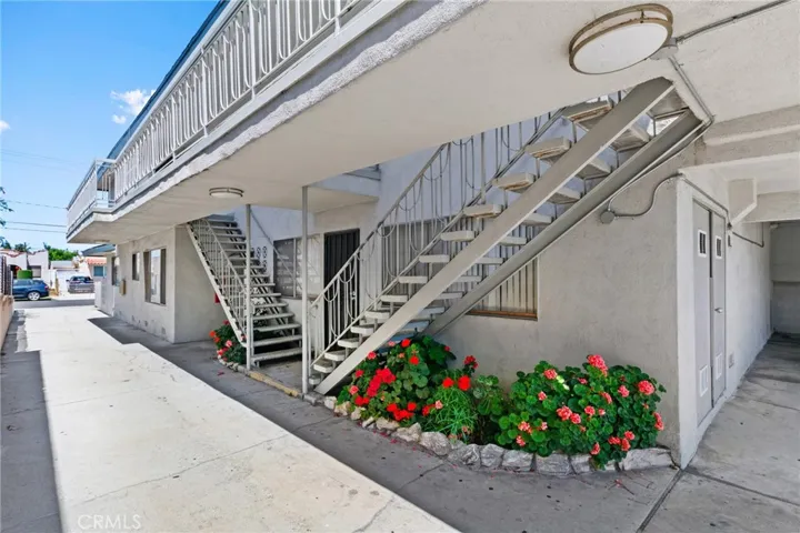 11726 Freeman Avenue A, Hawthorne, California 90250