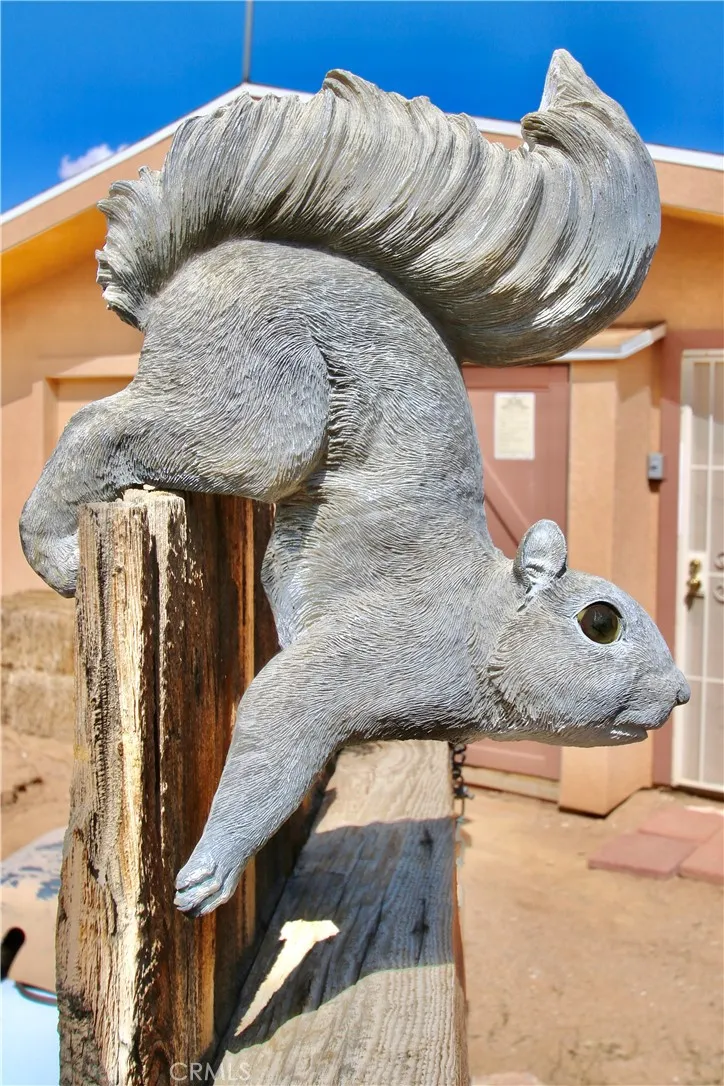 1910 Artesia Avenue, Landers, California 92285 home-pic-30