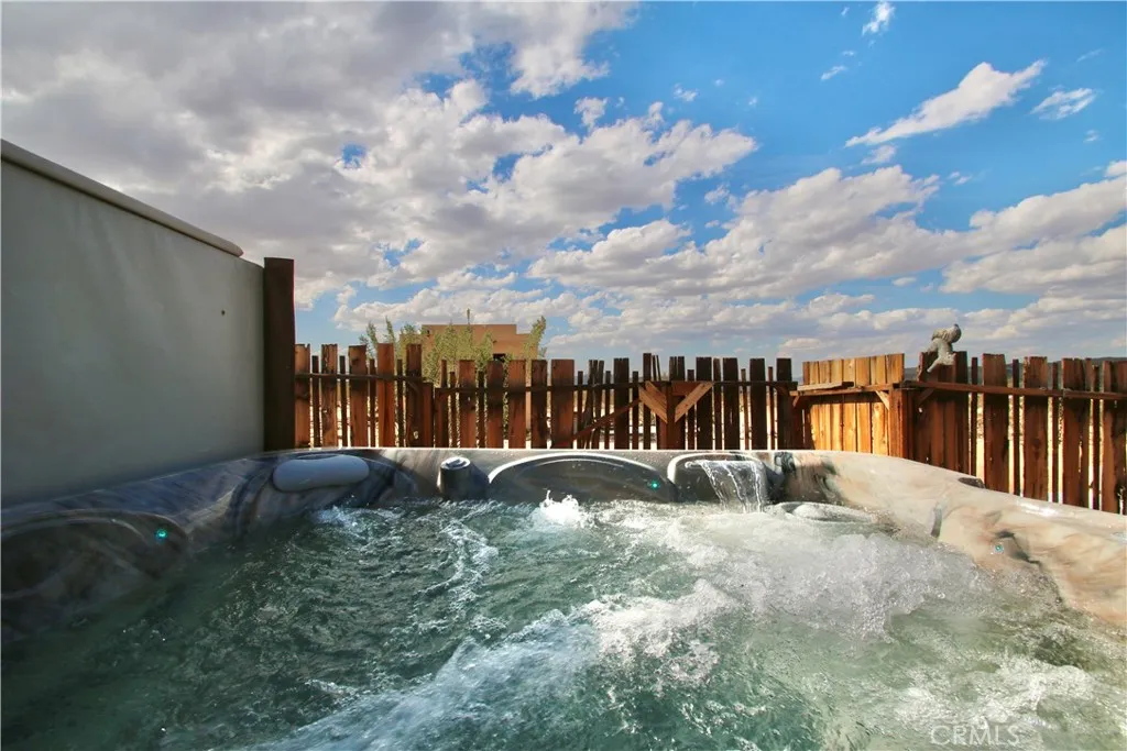 1910 Artesia Avenue, Landers, California 92285 home-pic-4