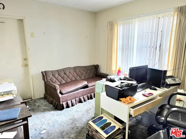 12105 S Hoover Street, Los Angeles, California 90044