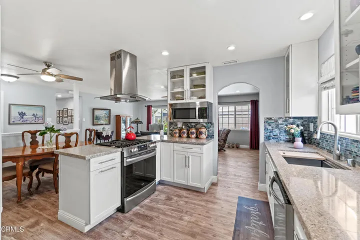 Kitchen (2)