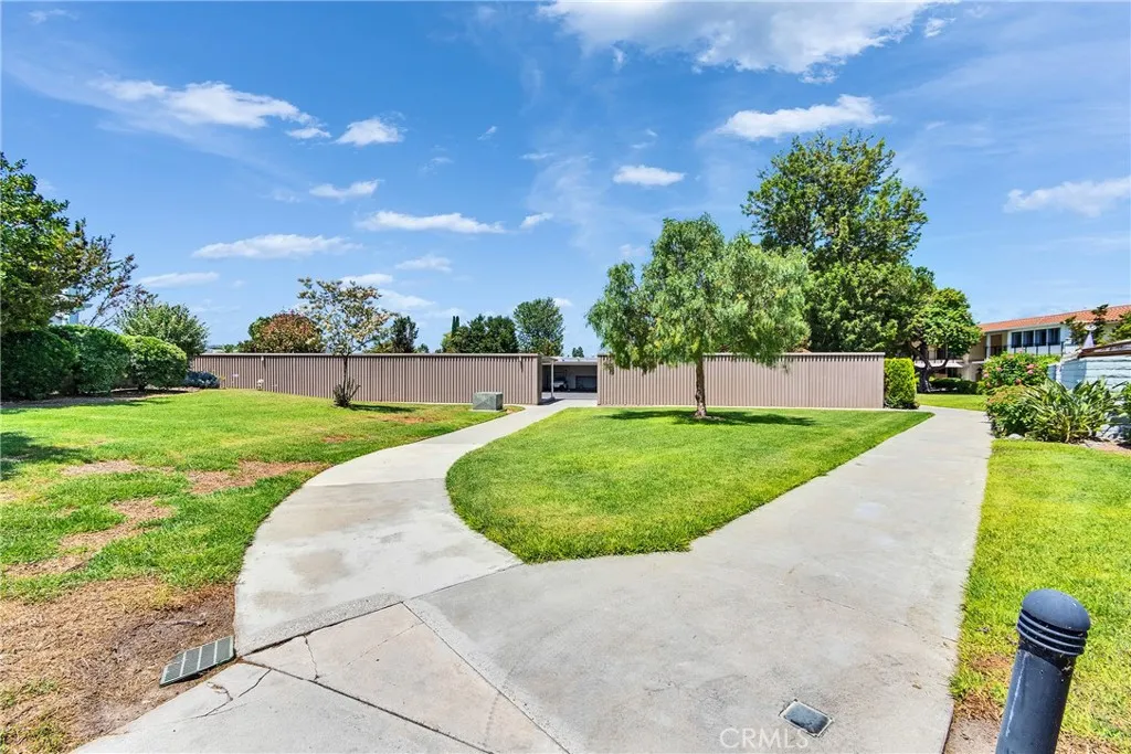 2119 Via Puerta Q, Laguna Woods, California 92637 home-pic-6