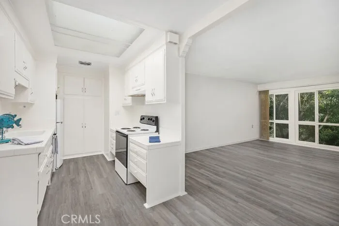 2119 Via Puerta Q, Laguna Woods, California 92637 home-pic-26