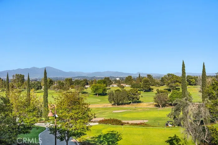 2119 Via Puerta Q, Laguna Woods, California 92637 home-pic-17