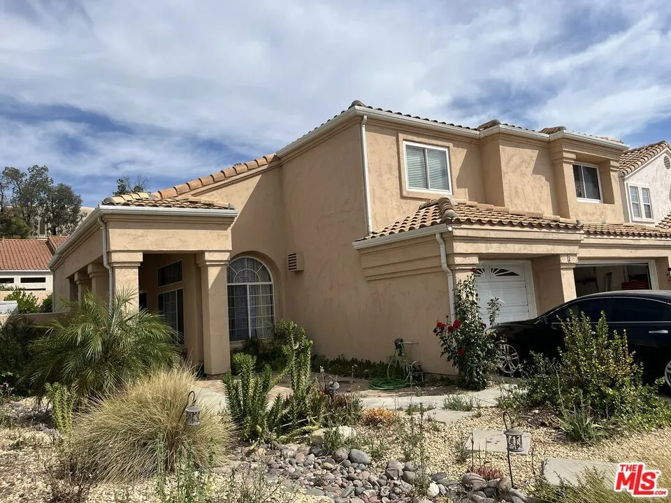 2 Bella Minozza, Lake Elsinore, California 92532 home-pic-1
