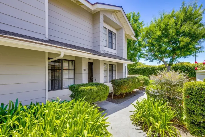 1700 W Cerritos Avenue 101, Anaheim, California 92804