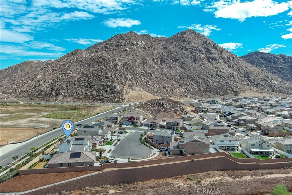 30020 Pomo Canyon Court, Menifee, California 92585 home-pic-20