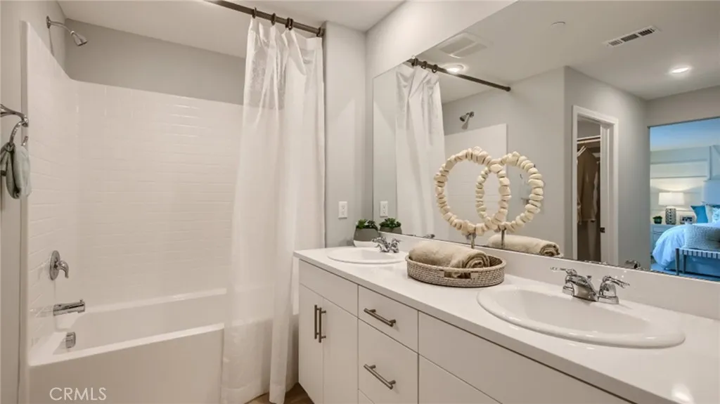 30020 Pomo Canyon Court, Menifee, California 92585 home-pic-7