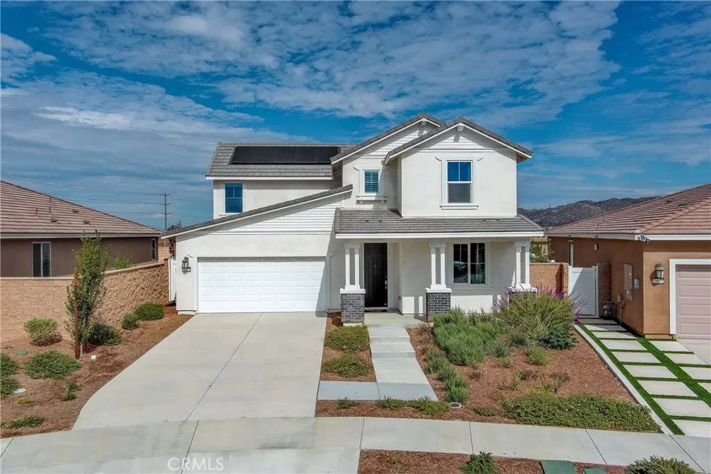 30020 Pomo Canyon Court, Menifee, California 92585 home-pic-0