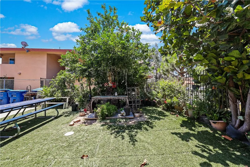 2418 Angela Street, Pomona, California 91766 home-pic-14