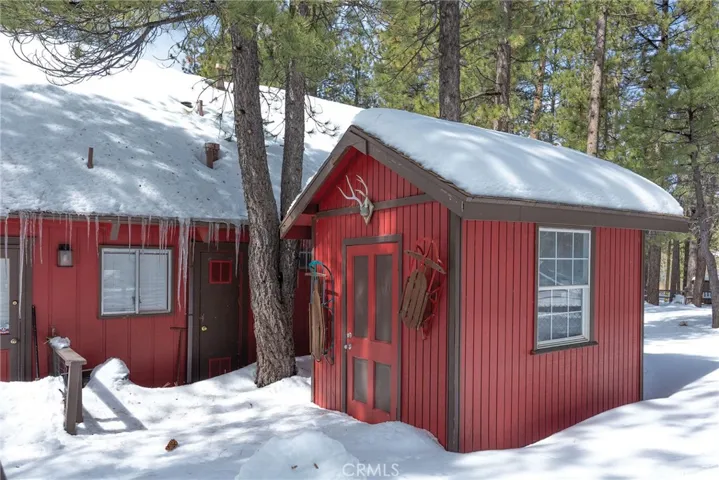 39392 Willow Landing Road, Big Bear Lake, California 92315