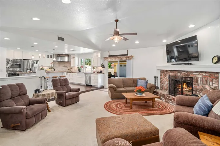 5215 Columbia Way, Lancaster, California 93536