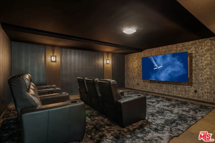 12443 W Sunset Boulevard, Los Angeles, California 90049