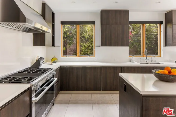12443 W Sunset Boulevard, Los Angeles, California 90049