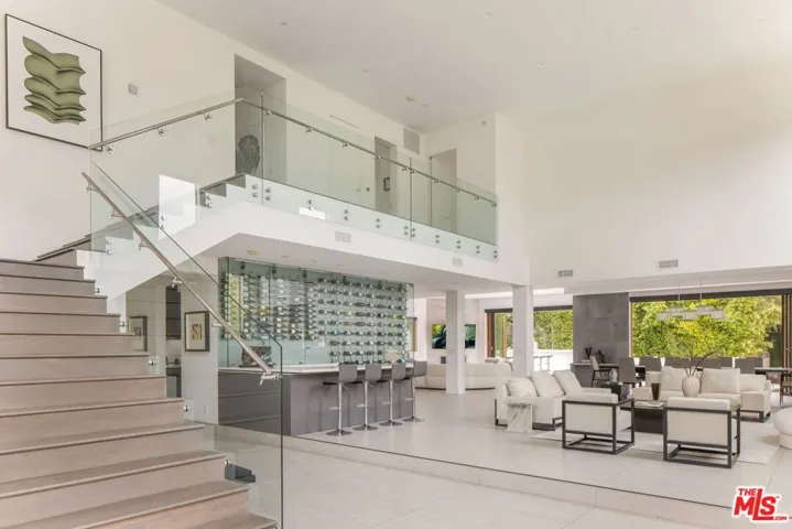 12443 W Sunset Boulevard, Los Angeles, California 90049
