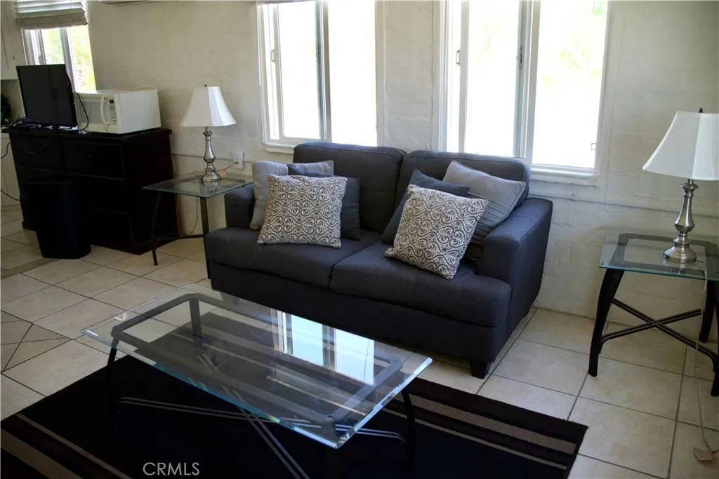 73514 Desert Trail Drive, 29 Palms, California 92277 home-pic-8