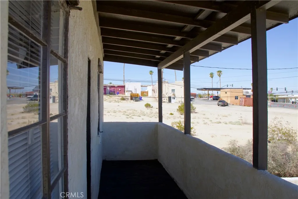 73752 Crestview Drive, 29 Palms, California 92277 home-pic-9