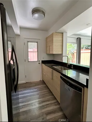 27424 Country Glen Road, Agoura Hills, California 91301