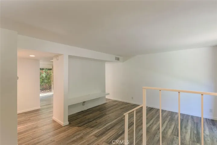 27424 Country Glen Road, Agoura Hills, California 91301