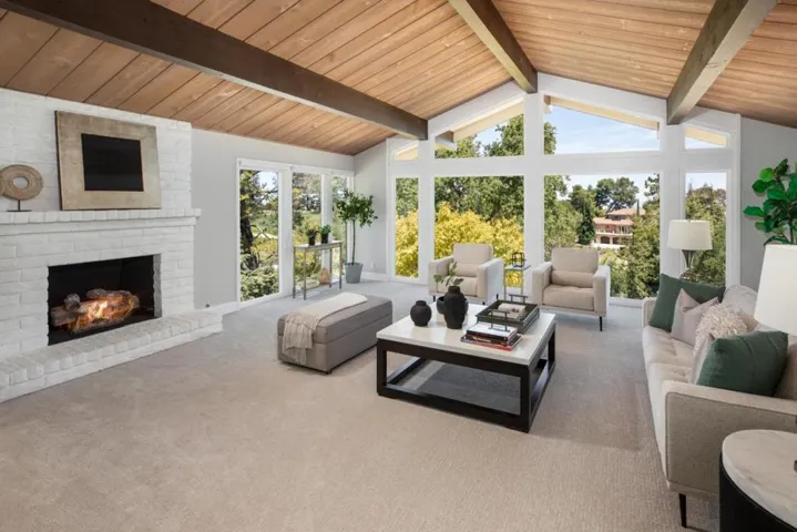 2957 Alexis Drive, Palo Alto, California 94304