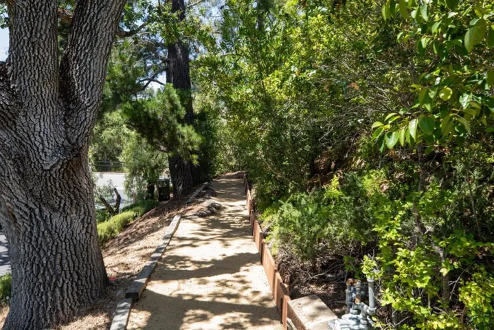 2957 Alexis Drive, Palo Alto, California 94304