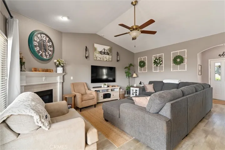 1718 Grand Court, Paradise, California 95969
