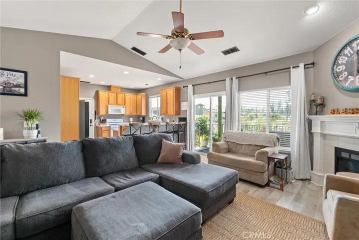 1718 Grand Court, Paradise, California 95969