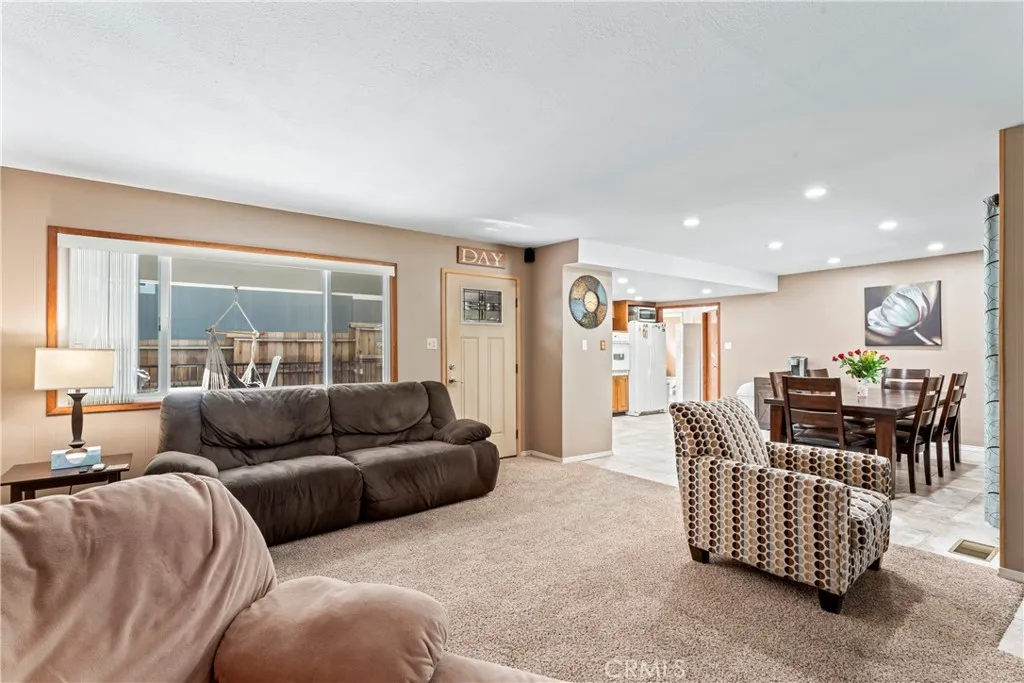 30955 Scenic Way, Running Springs, California 92382 home-pic-8