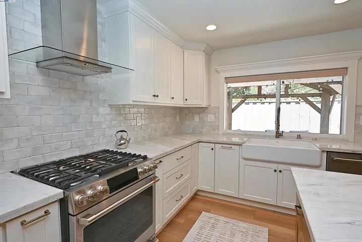 610 Los Robles Court, Danville, California 94526