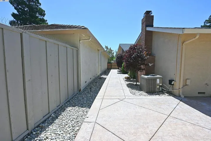 610 Los Robles Court, Danville, California 94526