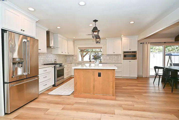610 Los Robles Court, Danville, California 94526
