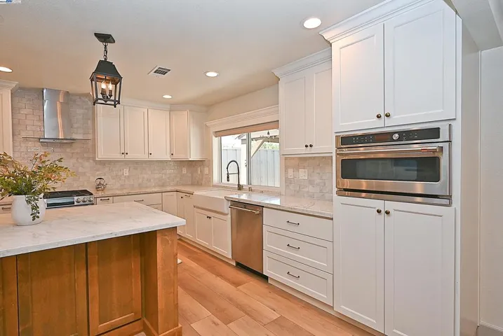 610 Los Robles Court, Danville, California 94526