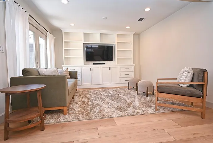 610 Los Robles Court, Danville, California 94526