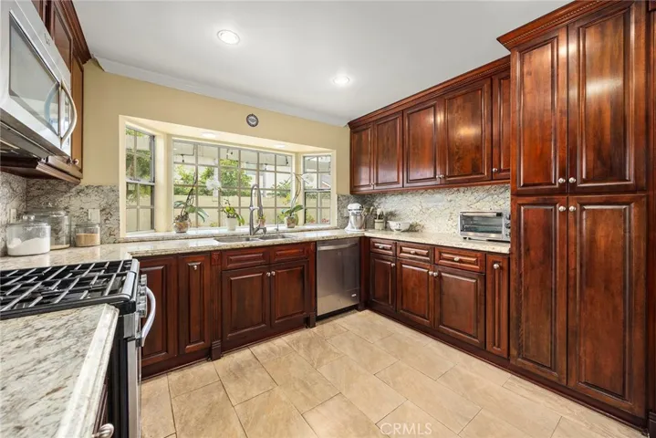 4541 Amberwood Avenue, La Palma, California 90623