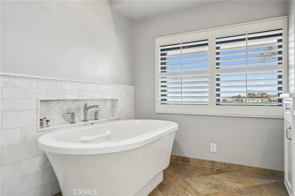 2718 Via Victoria, Palos Verdes Estates, California 90274 home-pic-31