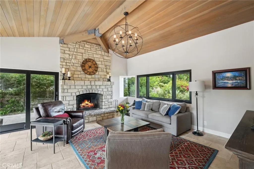 2718 Via Victoria, Palos Verdes Estates, California 90274 home-pic-15