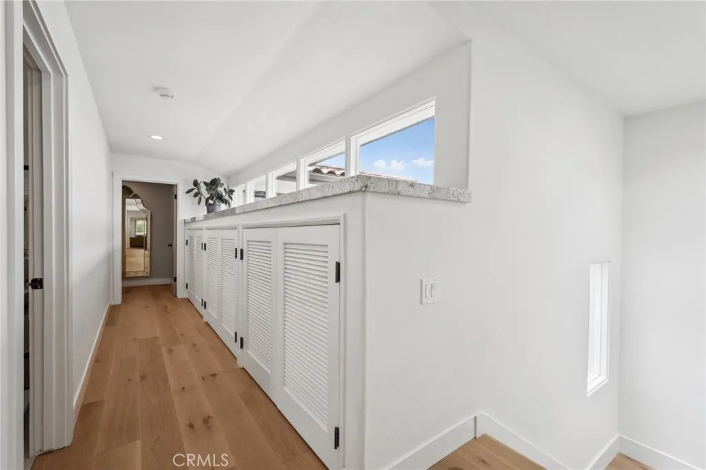 2718 Via Victoria, Palos Verdes Estates, California 90274 home-pic-32