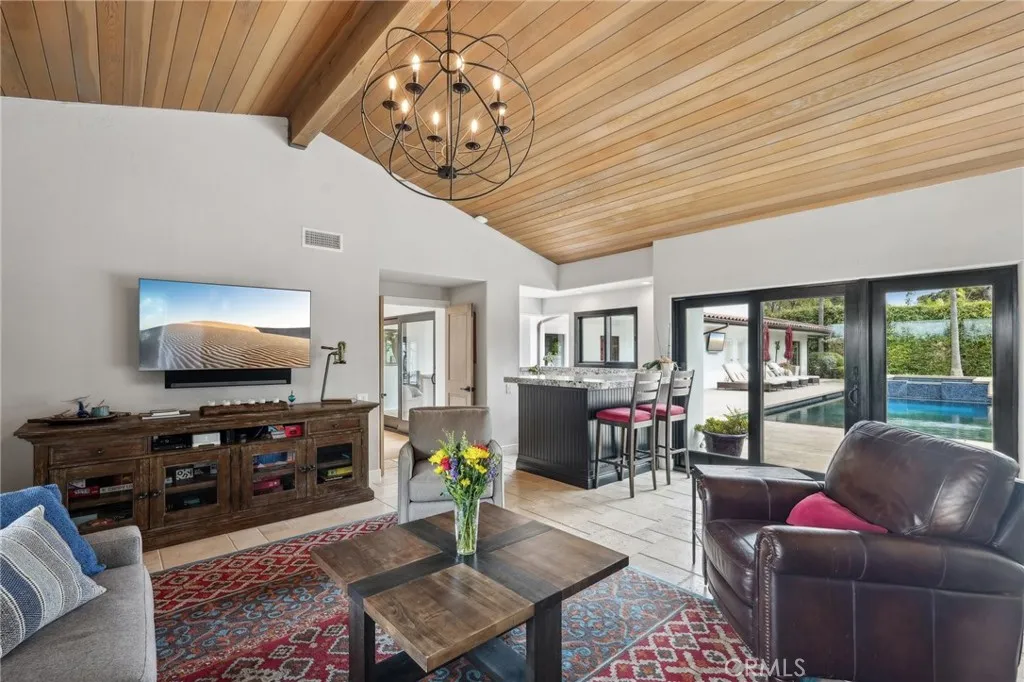2718 Via Victoria, Palos Verdes Estates, California 90274 home-pic-14