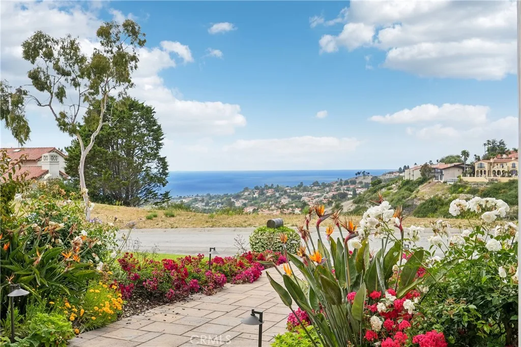 2718 Via Victoria, Palos Verdes Estates, California 90274 home-pic-4