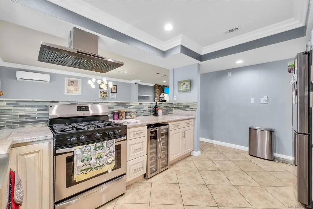 1521 Del Norte Dr, Corona, California 92879 home-pic-13