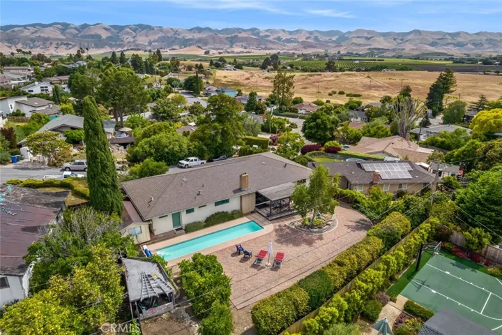 6058 Joan Place, San Luis Obispo, California 93401