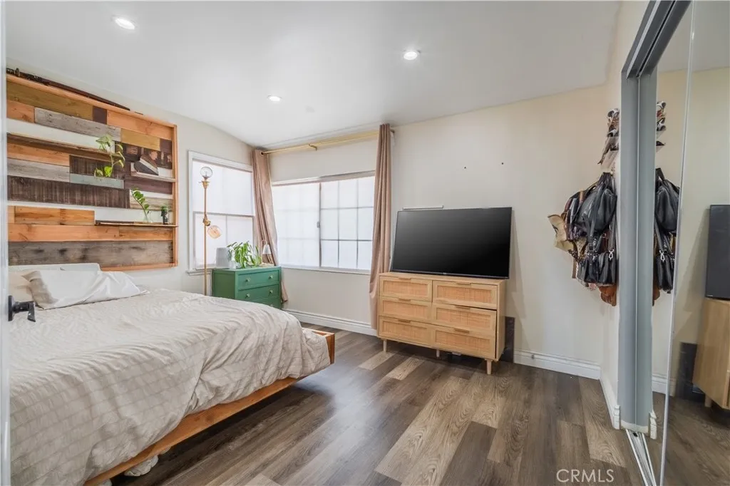 9551 Barkerville Avenue, Whittier, California 90605 home-pic-24