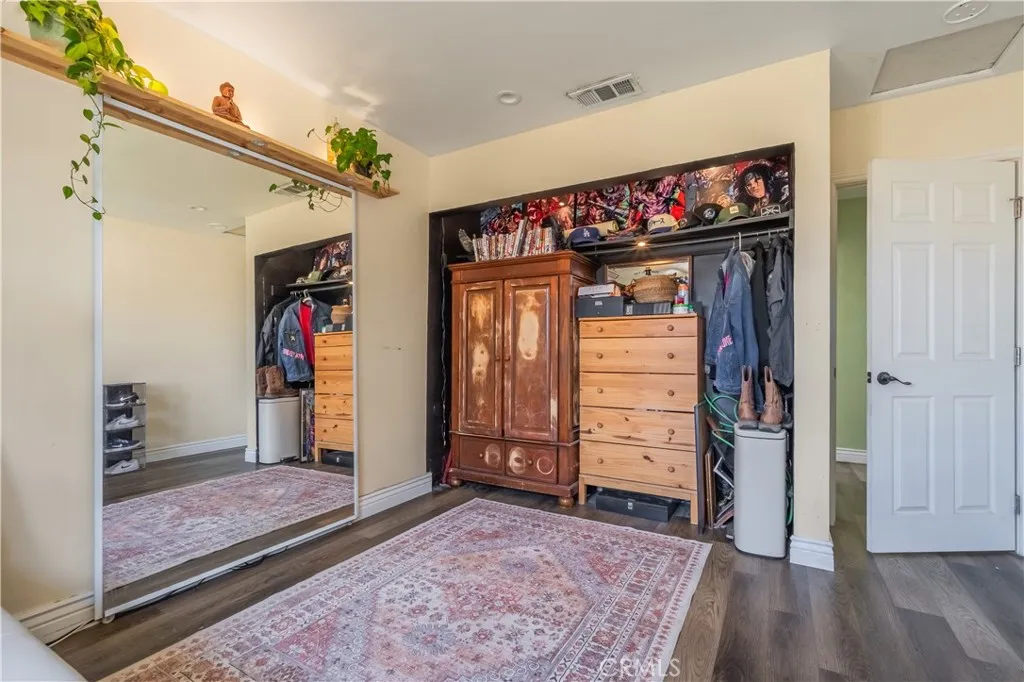 9551 Barkerville Avenue, Whittier, California 90605 home-pic-23