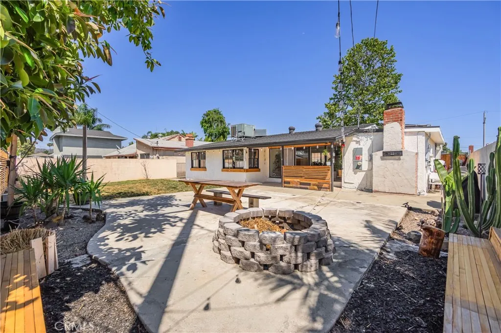 9551 Barkerville Avenue, Whittier, California 90605 home-pic-35
