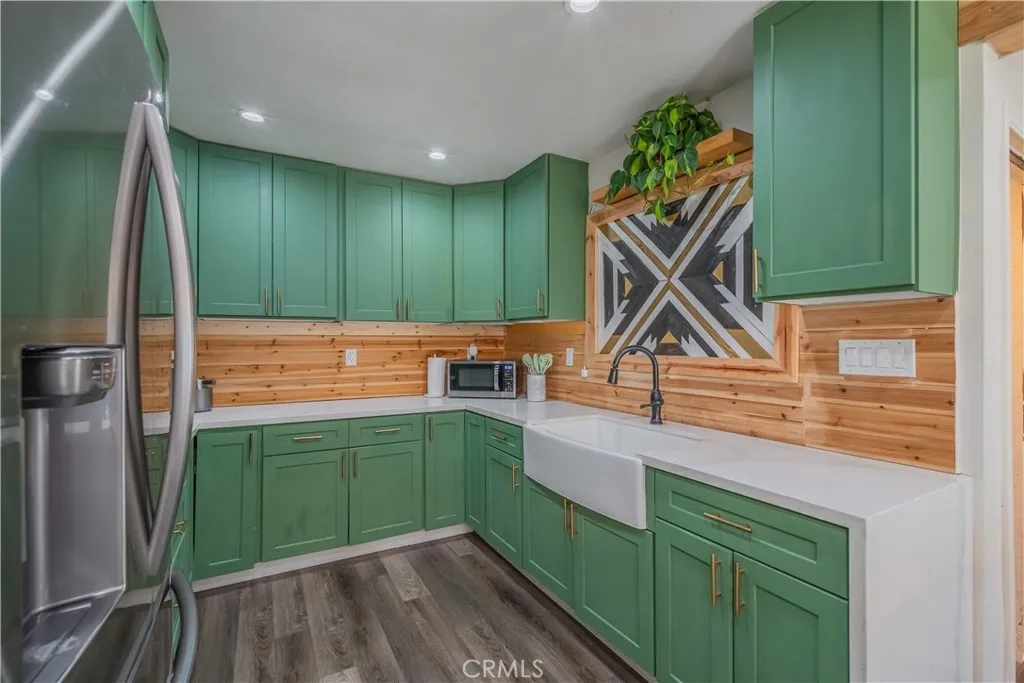 9551 Barkerville Avenue, Whittier, California 90605 home-pic-13
