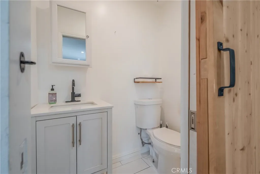 9551 Barkerville Avenue, Whittier, California 90605 home-pic-20