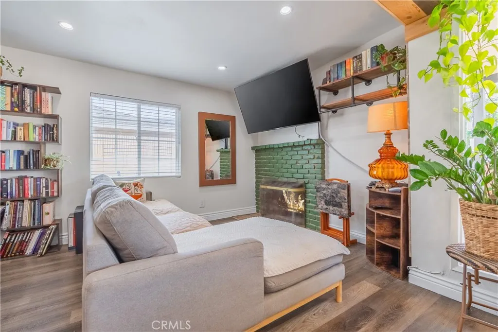9551 Barkerville Avenue, Whittier, California 90605 home-pic-17