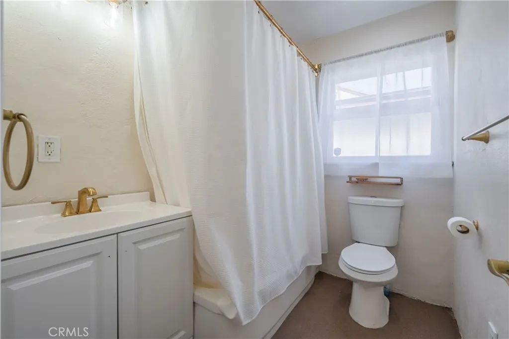 9551 Barkerville Avenue, Whittier, California 90605 home-pic-25