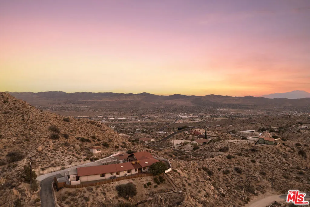 57387 San Juan Road, Yucca Valley, California 92284 home-pic-31
