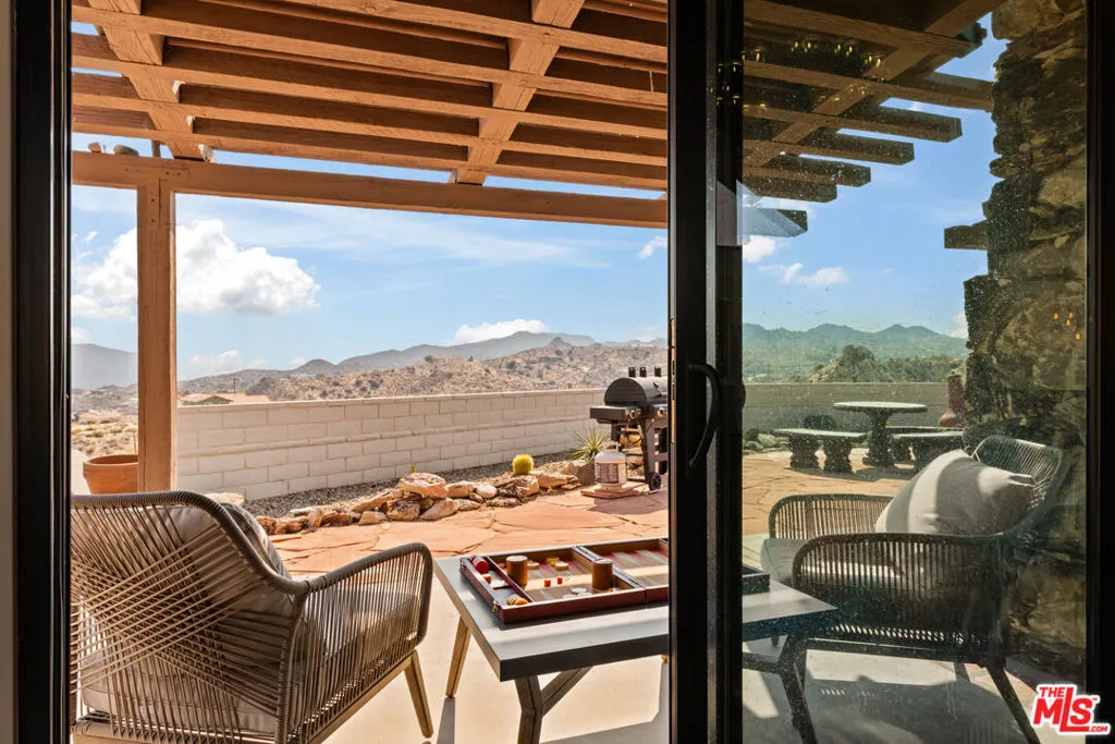 57387 San Juan Road, Yucca Valley, California 92284 home-pic-28